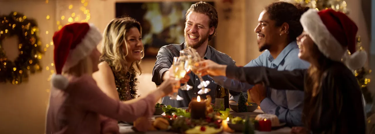 amici-alla-cena-di-natale 