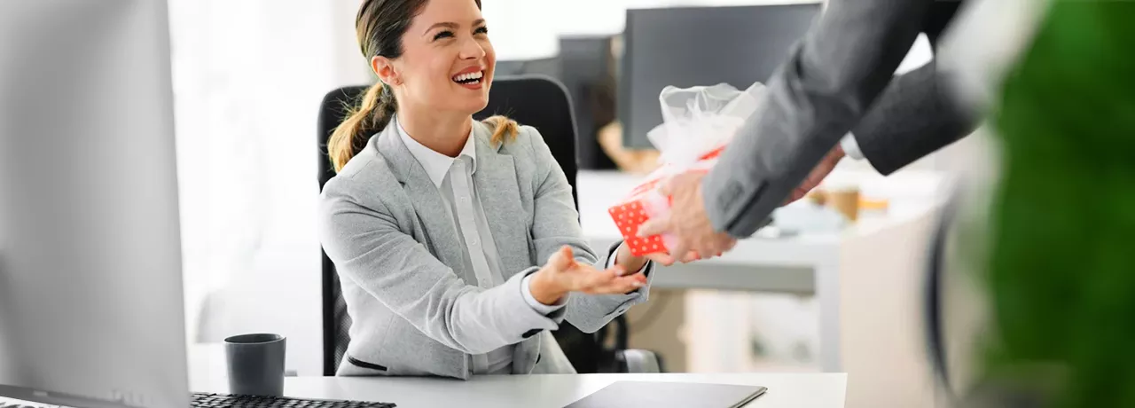 Omaggi ai clienti per Natale: semplicità e vantaggi dei buoni acquisto